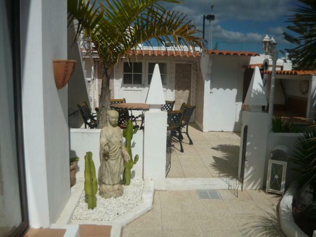 Las Buganvillas 65 Bed & Breakfast
